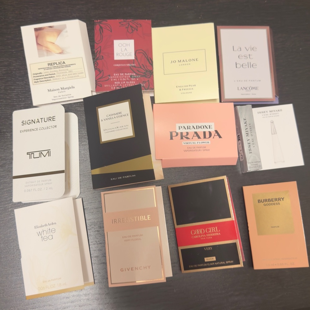 Perfume samples x12 prada paradoxe tumi givenchy burberry la vie lancome malone